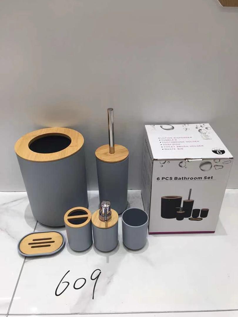 Kit d'accessoires de salle de bains